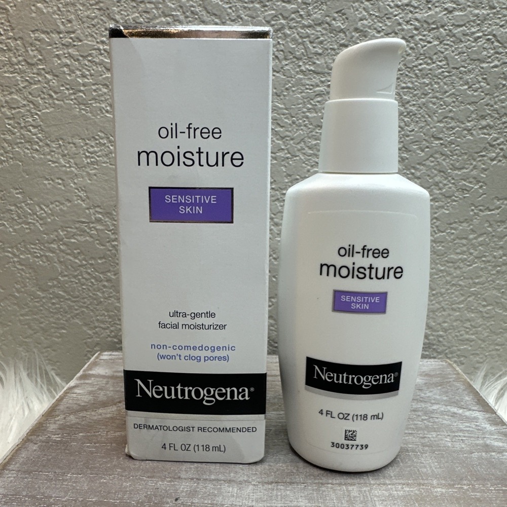$110 🌙 Neutrogena Oil-Free Moisture Sensitive Skin Ultra-Gentle Moisturizer
